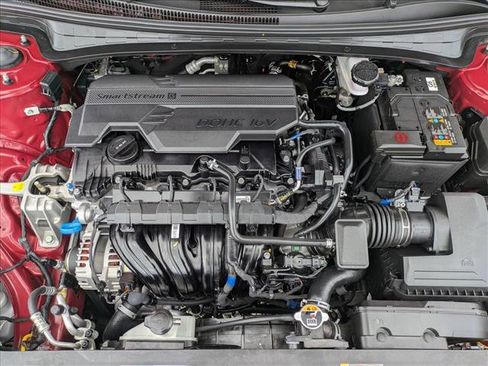 Certified 2025 Hyundai Elantra Sport FWD image 21