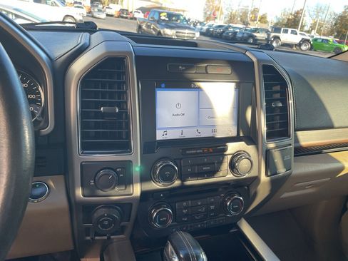 Used 2017 Ford F150 Lariat w/ Equipment Group 501A Mid image 10