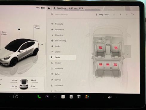 Used 2023 Tesla Model Y Performance AWD/4WD image 30