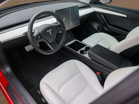 Used 2021 Tesla Model 3 Performance AWD/4WD image 10