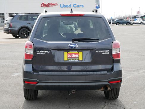 Used 2016 Subaru Forester 2.5i Premium image 6