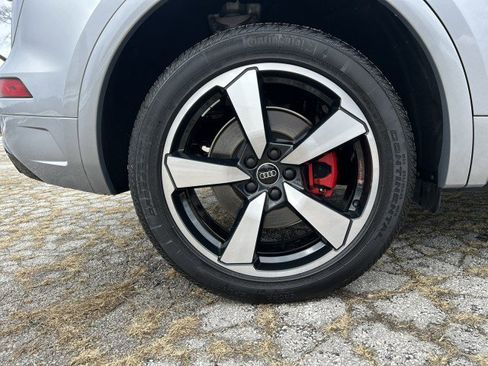 Certified 2024 Audi Q5 2.0T Premium Plus w/ Premium Plus Package image 32