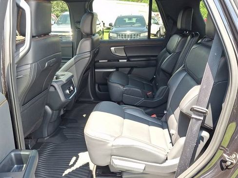 Used 2025 Ford Expedition Tremor AWD/4WD image 8