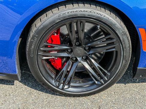 Used 2022 Chevrolet Camaro ZL1 RWD image 31