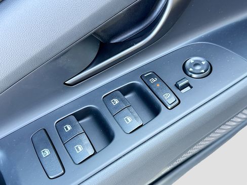 New 2026 Hyundai Elantra Sport image 7