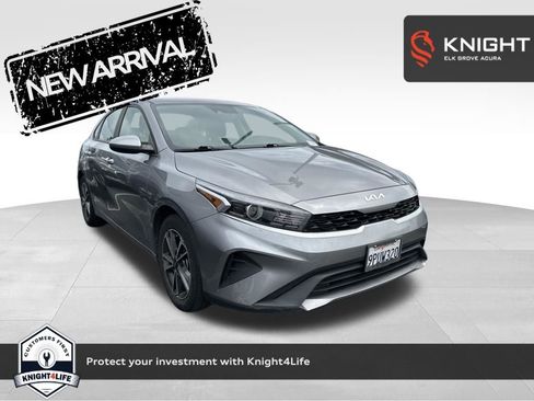 Used 2023 Kia Forte LXS image 1