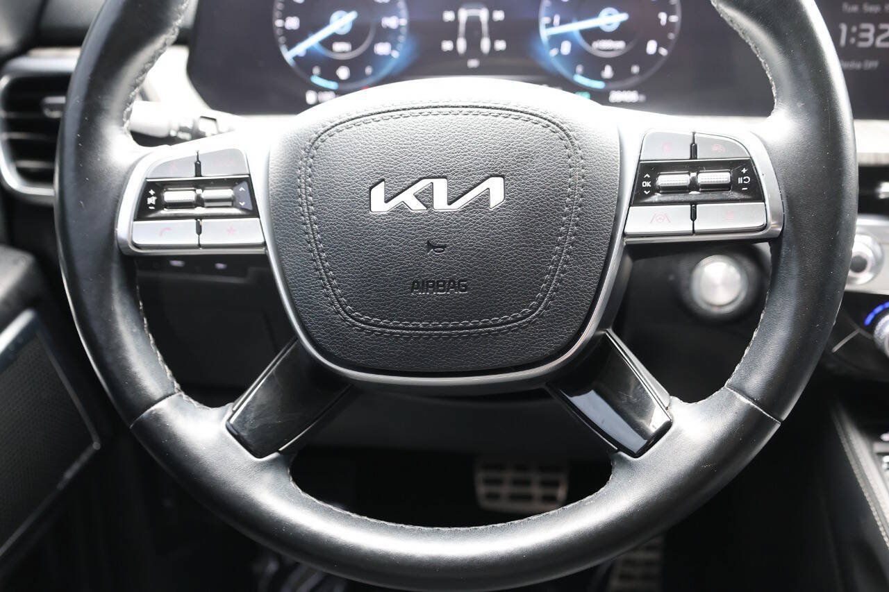 Used 2024 Kia Telluride SX Prestige AWD/4WD image 19