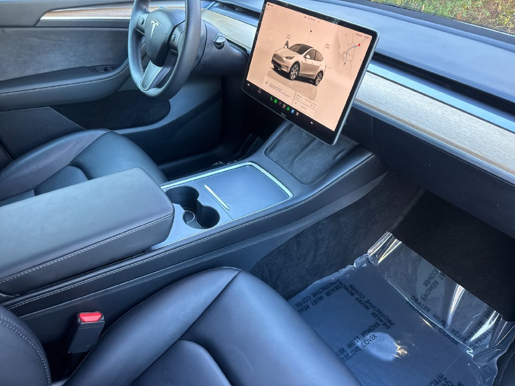 Used 2023 Tesla Model Y Long Range AWD/4WD image 19