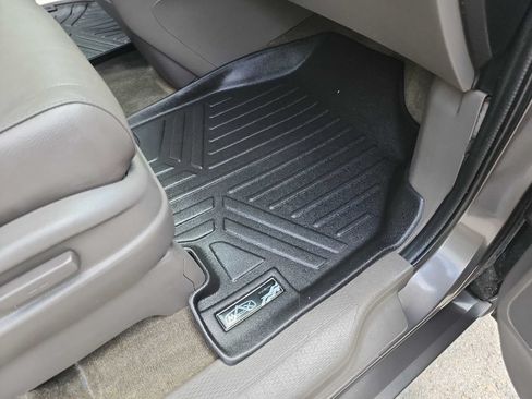 Used 2015 Honda Odyssey Touring Elite image 40
