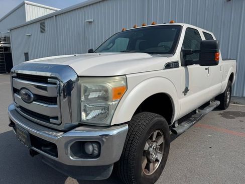 Used 2015 Ford F250 Lariat w/ Lariat Interior Package AWD/4WD image 30