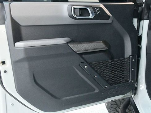 Used 2022 Ford Bronco Black Diamond image 26