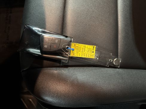 Used 2023 Chevrolet Colorado LT w/ LT Convenience Package III image 34