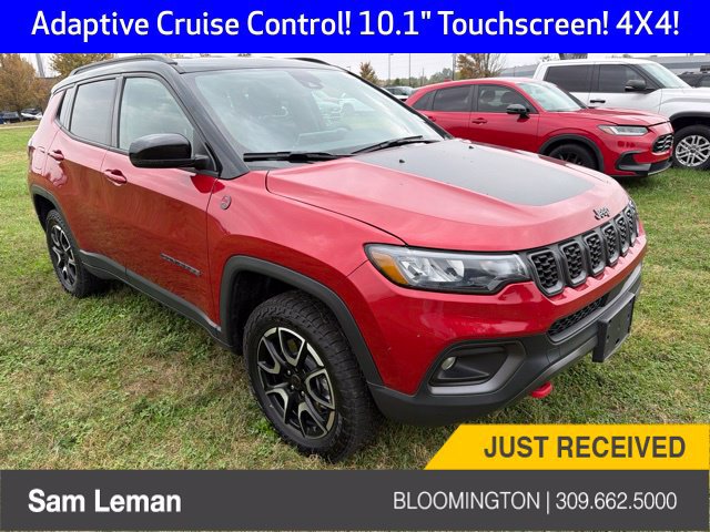Used 2025 Jeep Compass Trailhawk AWD/4WD image 1