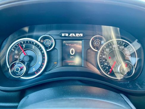 Used 2021 RAM 2500 Big Horn w/ Level 1 Equipment Group image 30