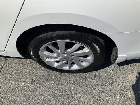 Used 2015 Nissan Sentra SV w/ Style Package image 11