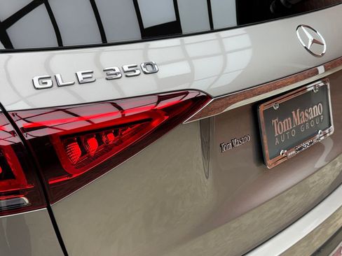 Certified 2022 Mercedes-Benz GLE 350 4MATIC image 5