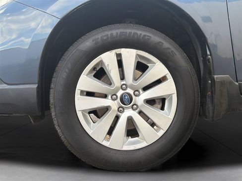 Used 2016 Subaru Outback 2.5i Premium AWD/4WD image 28