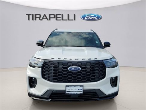 New 2025 Ford Explorer ST-Line w/ ST-Line Street Pack image 2