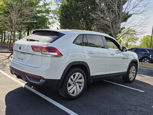 Used 2023 Volkswagen Atlas Cross Sport SE image 5