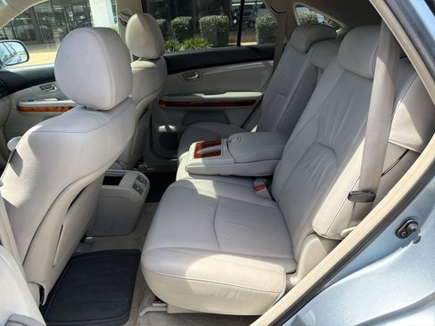 Used 2005 Lexus RX 330 FWD image 18