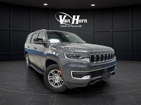Used 2023 Jeep Wagoneer 4WD w/ HD Trailer Tow Package image 1