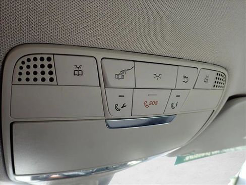 Used 2015 Mercedes-Benz C 300 4MATIC Sedan image 16