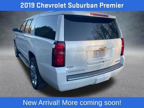 Used 2019 Chevrolet Suburban Premier image 2