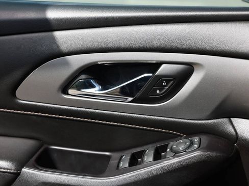 Used 2019 Chevrolet Traverse LS FWD image 15