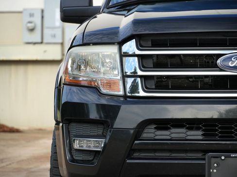 Used 2015 Ford Expedition XLT RWD image 20