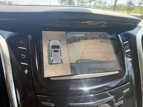 Used 2016 Cadillac Escalade Luxury AWD/4WD image 46