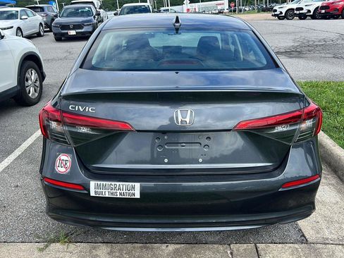 Certified 2022 Honda Civic LX image 3