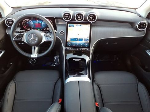 Certified 2025 Mercedes-Benz GLC 350e 4MATIC image 4