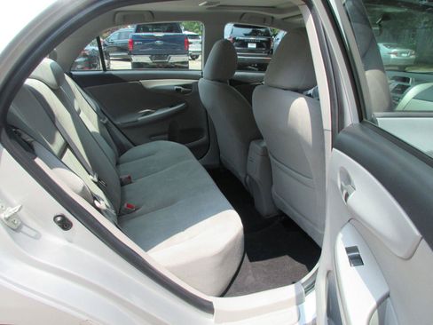 Used 2012 Toyota Corolla LE w/ Premium Pkg FWD image 15