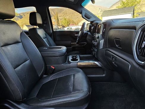 Used 2022 Chevrolet Silverado 1500 LT Trail Boss w/ LT Trail Boss Premium Package AWD/4WD image 17