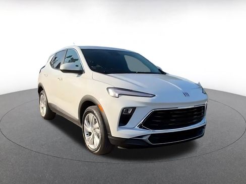 Used 2025 Buick Encore GX Preferred image 2