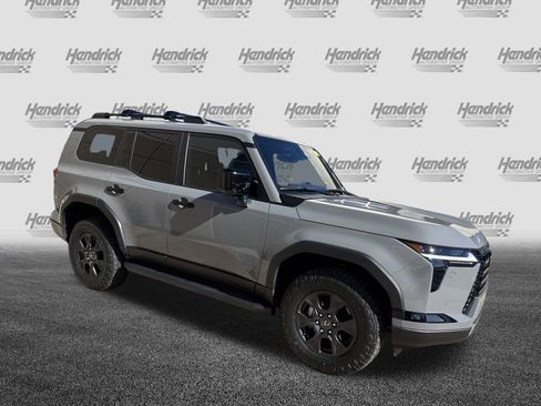 Certified 2024 Lexus GX 550 image 2