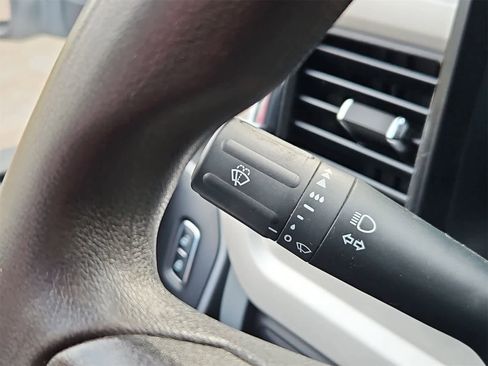 Used 2024 Ford F350 XLT image 25