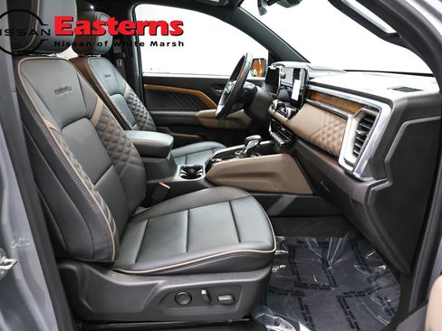 Used 2024 GMC Canyon Denali AWD/4WD image 24