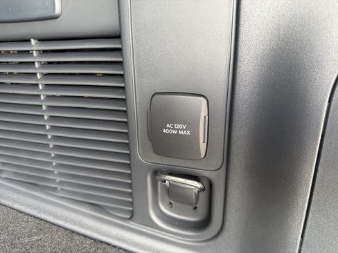 New 2026 Ford Expedition Active RWD image 21