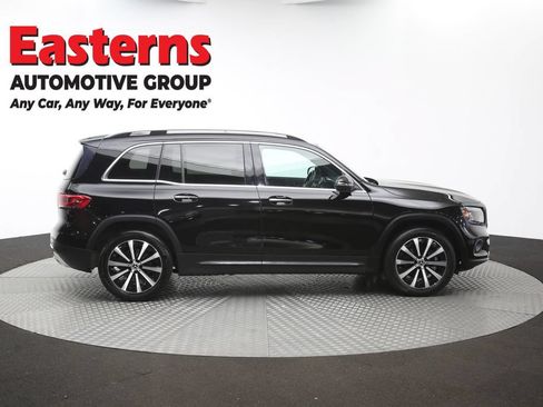 Used 2022 Mercedes-Benz GLB 250 4MATIC w/ Premium Package Lite image 45