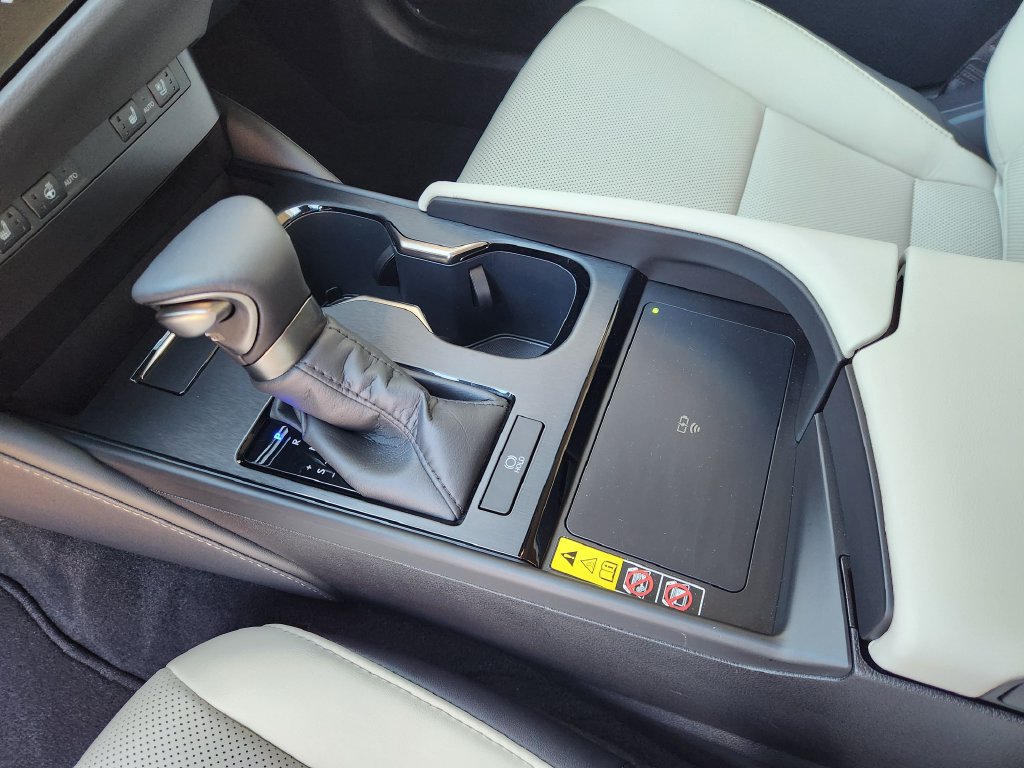 Certified 2025 Lexus ES 350 w/ Premium Package FWD image 19