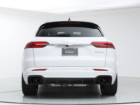 Certified 2023 Maserati Grecale Modena AWD/4WD image 4