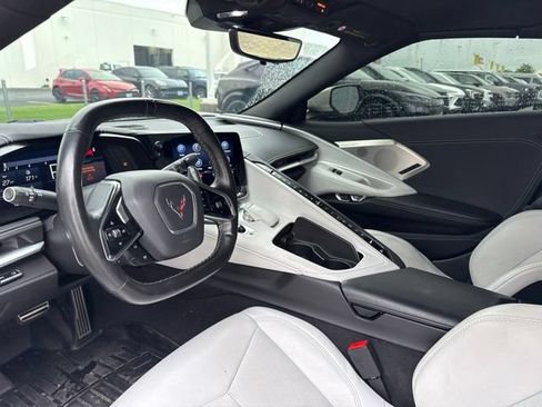 Used 2021 Chevrolet Corvette Stingray Preferred Conv w/ Z51 Performance Package RWD image 10