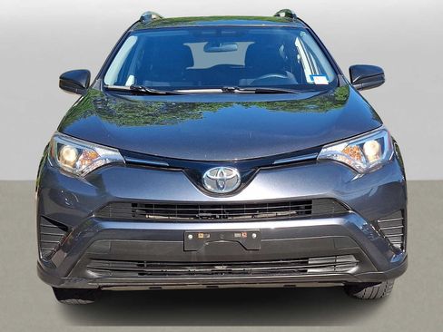 Used 2016 Toyota RAV4 LE AWD/4WD image 2