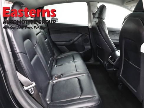 Used 2022 Tesla Model Y Long Range AWD/4WD image 17