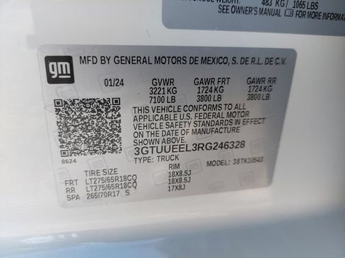 Used 2024 GMC Sierra 1500 AT4 w/ Technology Package AWD/4WD image 41
