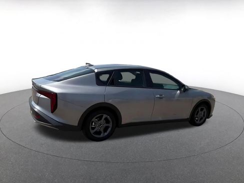 Used 2025 Kia K4 FWD image 15