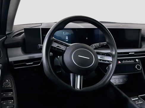 Used 2025 Hyundai Sonata SEL FWD image 18