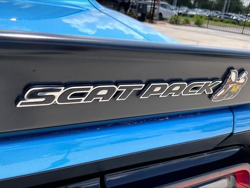 Used 2023 Dodge Challenger R/T Scat Pack RWD image 10