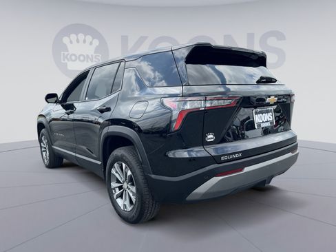 Used 2025 Chevrolet Equinox LT FWD image 4